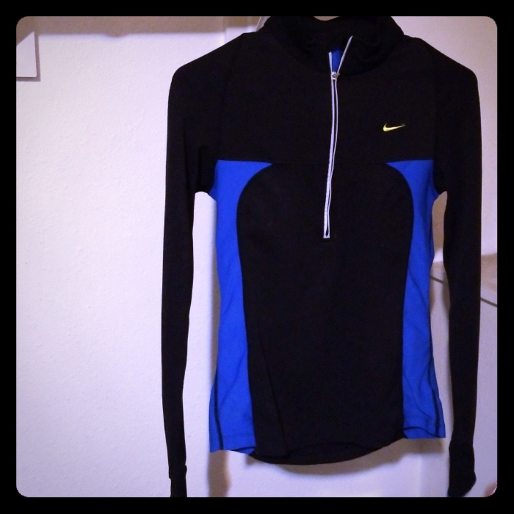 Nike sphere dry